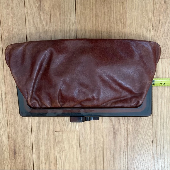 Vintage early 70s Leather Tortoise Shell framed clutch. Brown. Made in Italy - Picture 9 of 12